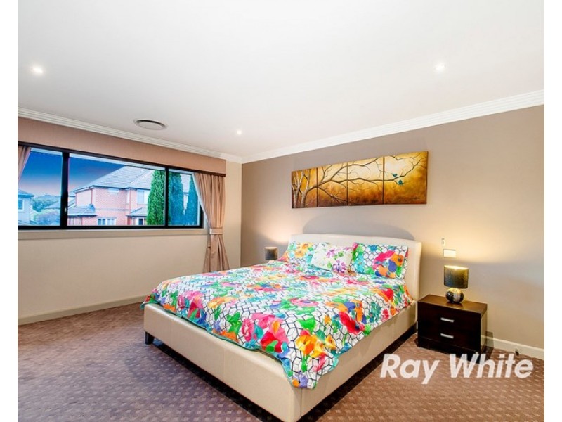 8 Ashburn Close, Bella Vista NSW 2153