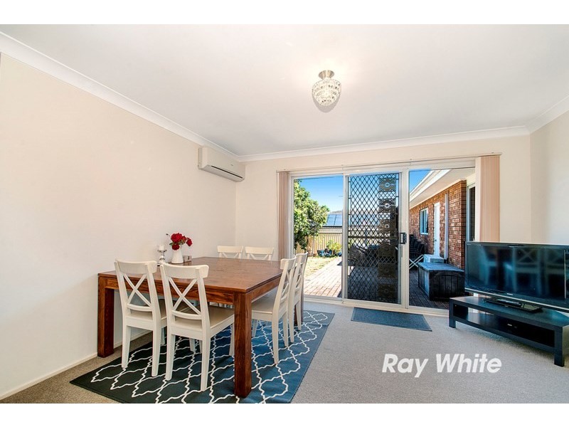 16 Benbullen Way, Castle Hill NSW 2154