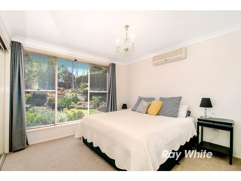 16 Benbullen Way, Castle Hill NSW 2154