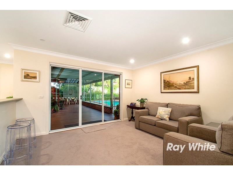 98 Fishburn Crescent, Castle Hill NSW 2154