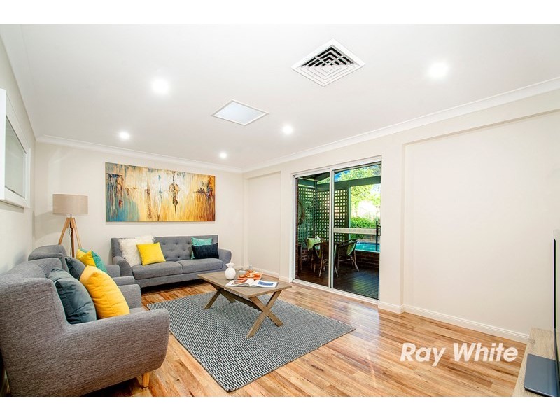 98 Fishburn Crescent, Castle Hill NSW 2154