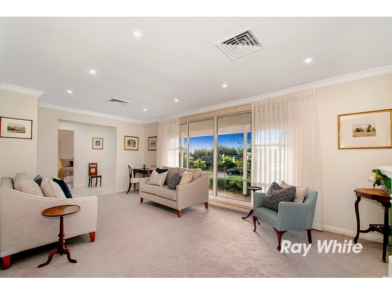 98 Fishburn Crescent, Castle Hill NSW 2154