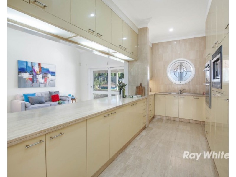 16 Castlewood Drive, Castle Hill NSW 2154