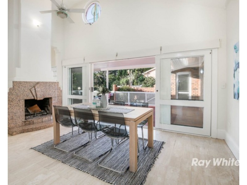 16 Castlewood Drive, Castle Hill NSW 2154