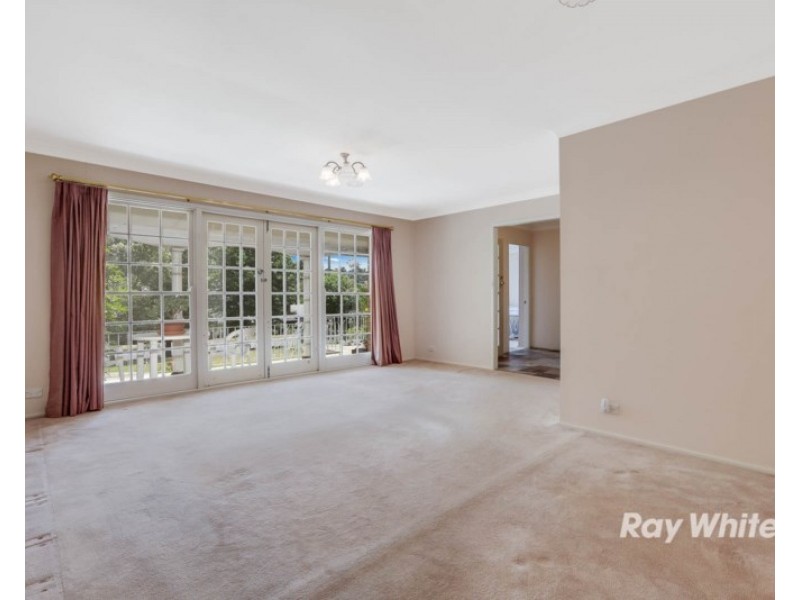 31 Cambewarra Avenue, Castle Hill NSW 2154