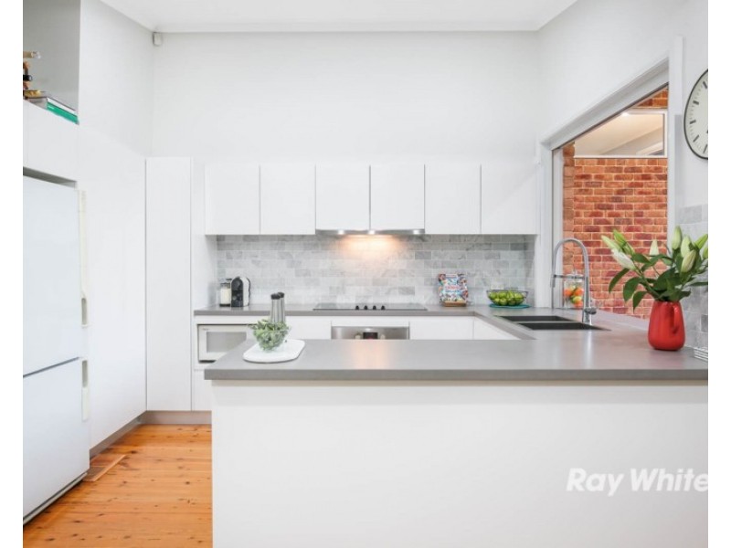 13 Plymouth Crescent, Kings Langley NSW 2147