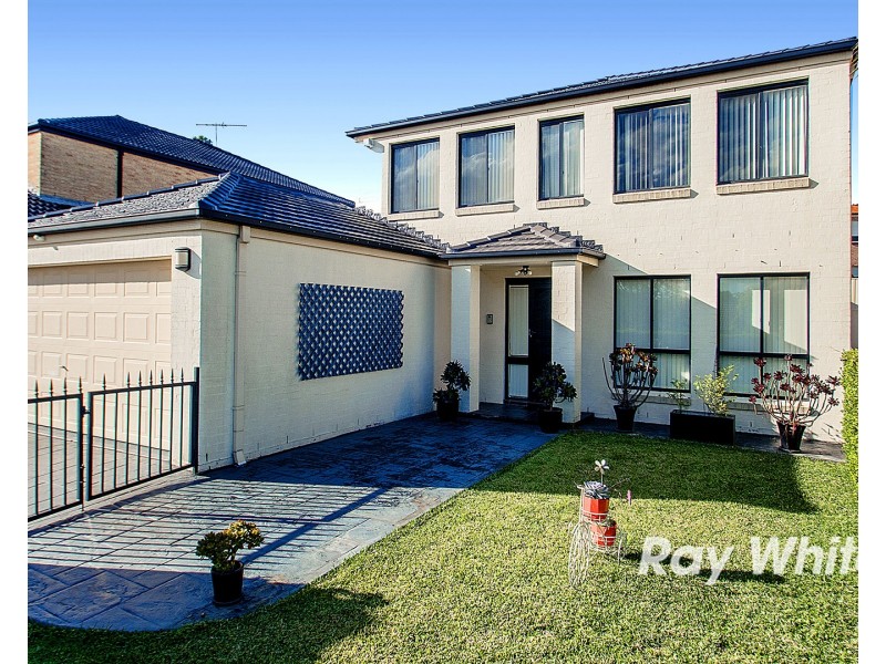 18 Parkridge Circuit, Kellyville NSW 2155