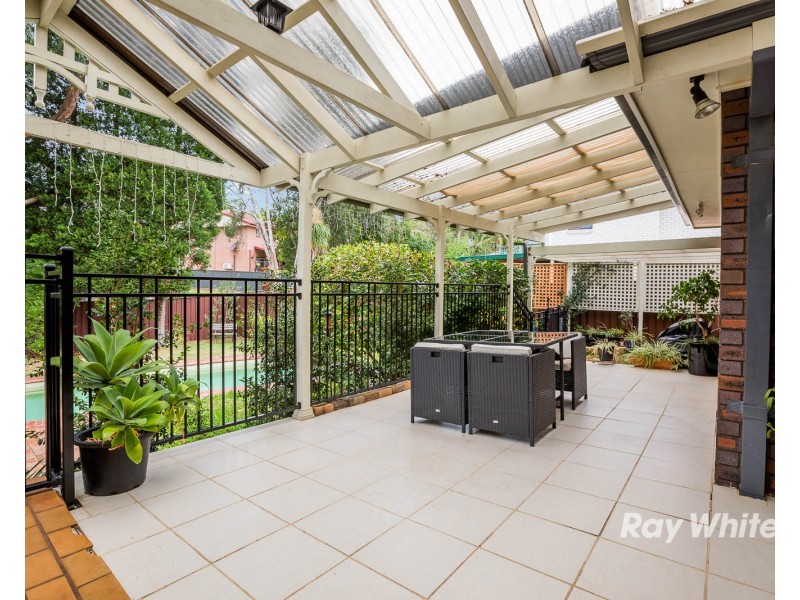 8 Winchcombe Place, Castle Hill NSW 2154