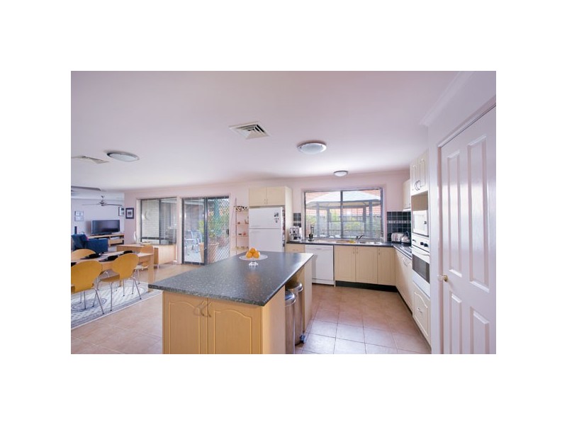 51 Brampton Drive, Beaumont Hills NSW 2155