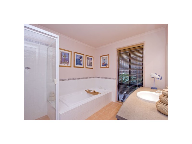 51 Brampton Drive, Beaumont Hills NSW 2155