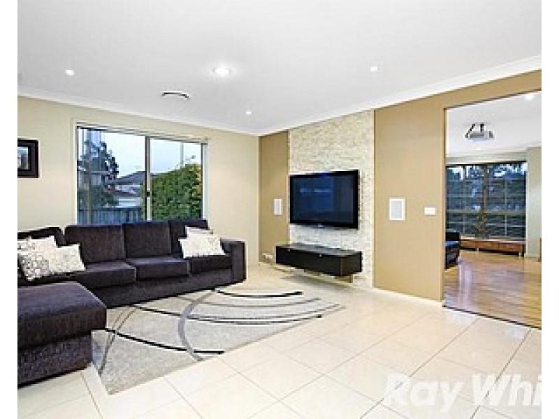 6 Winslow Avenue, Stanhope Gardens NSW 2768