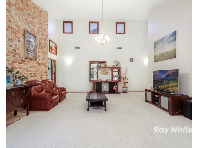 27 Duncraig Drive, Kellyville NSW 2155