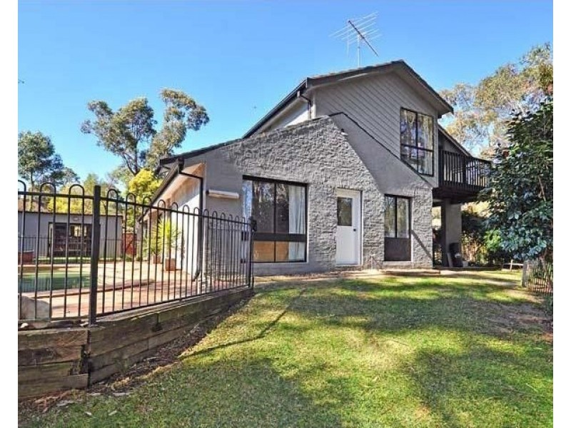 19 Knightsbridge Place, Castle Hill NSW 2154