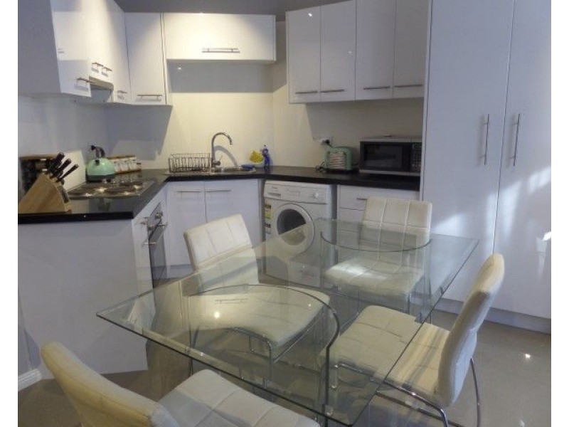 19 Knightsbridge Place, Castle Hill NSW 2154