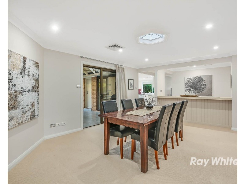 16 Chiltern Crescent, Castle Hill NSW 2154