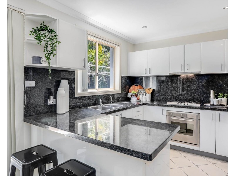 114 Harrington Avenue, Castle Hill NSW 2154