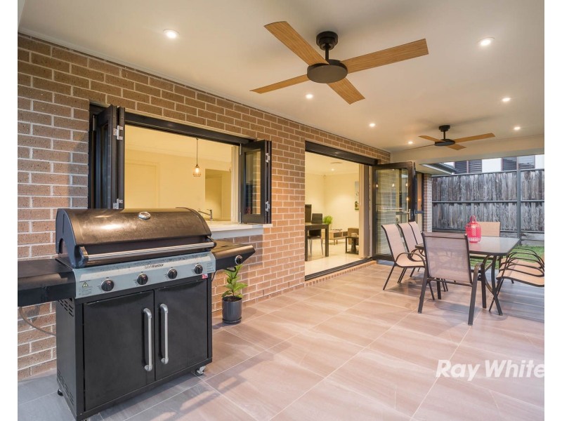 126 Riverbank Drive, The Ponds NSW 2769