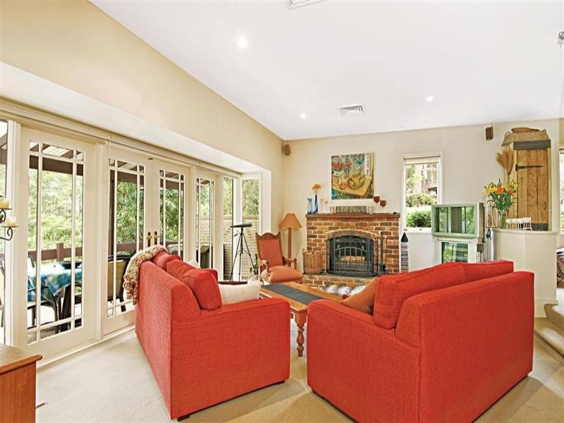 15 Chadworth Place, Baulkham Hills NSW 2153