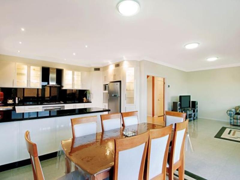 13 Observatory Rise, Bella Vista NSW 2153