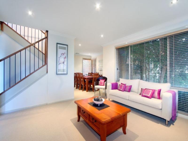 35 St Pauls Avenue, Castle Hill NSW 2154