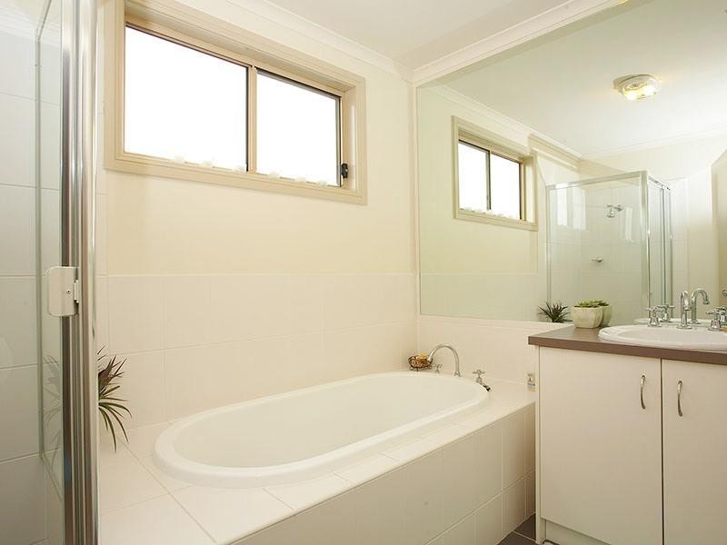 35 St Pauls Avenue, Castle Hill NSW 2154