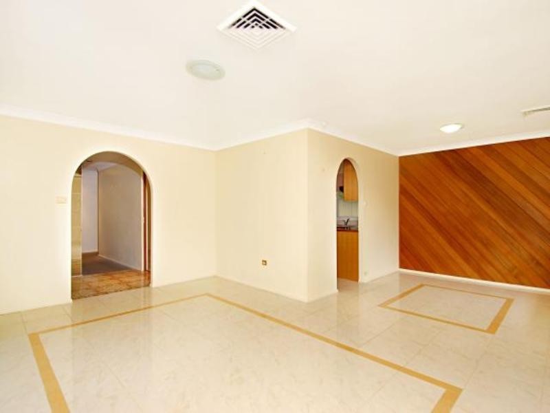 39 Ashford Avenue, Castle Hill NSW 2154