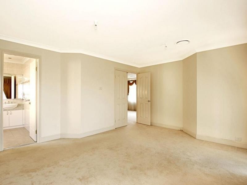 Castle Hill NSW 2154
