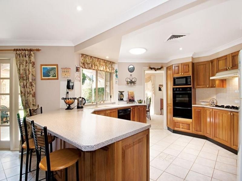 19 Coorumbene Court, Bella Vista NSW 2153