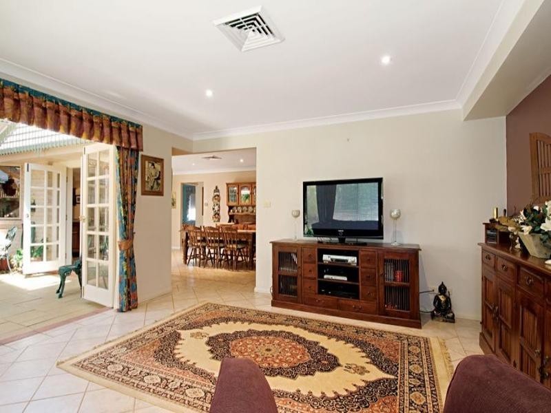 19 Coorumbene Court, Bella Vista NSW 2153