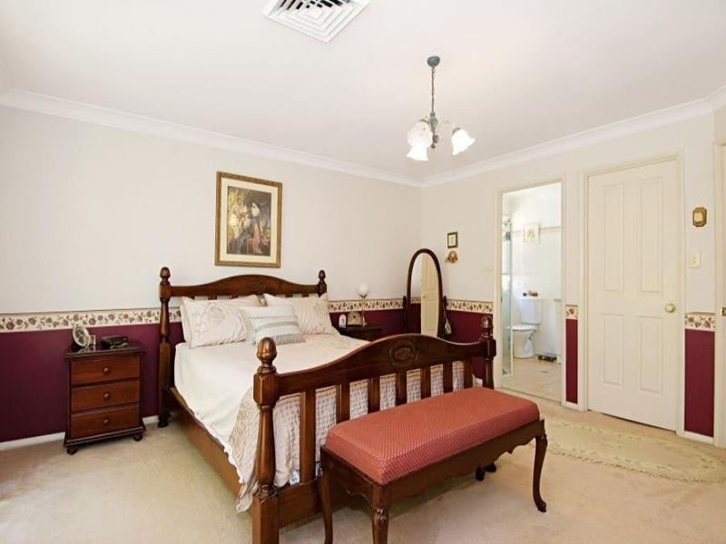 19 Coorumbene Court, Bella Vista NSW 2153