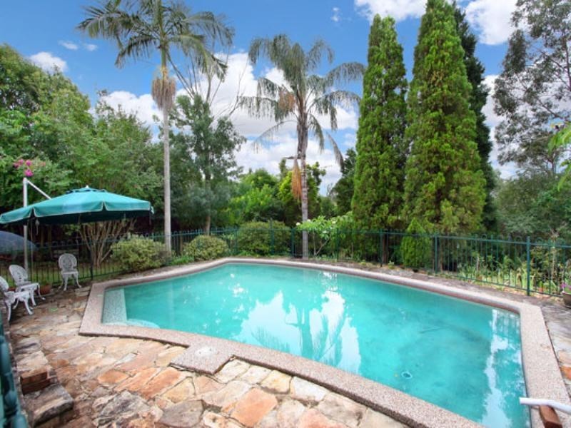 23 Garthowen Crescent, Castle Hill NSW 2154