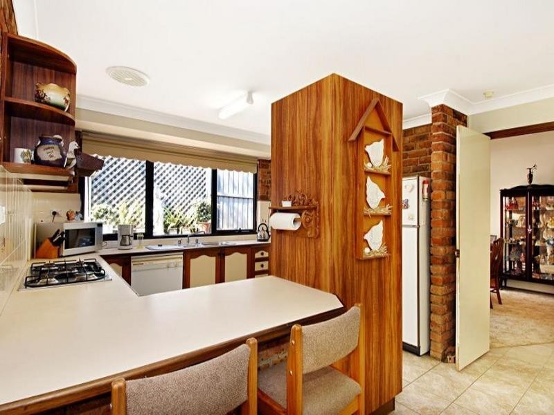 11 Glenwood Way, Castle Hill NSW 2154