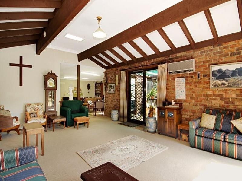 11 Glenwood Way, Castle Hill NSW 2154