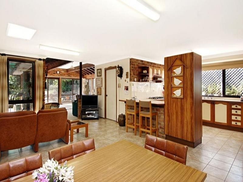 11 Glenwood Way, Castle Hill NSW 2154