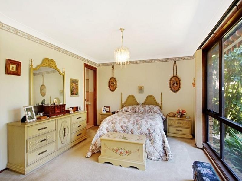 11 Glenwood Way, Castle Hill NSW 2154