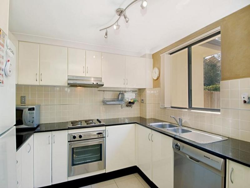 10/52-54 Kerrs Road, Castle Hill NSW 2154