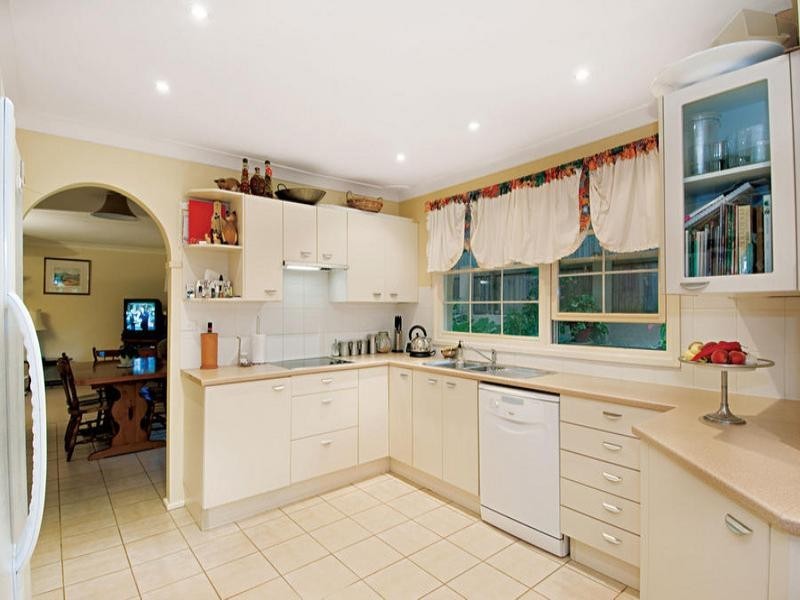 4 Kathleen Avenue, Castle Hill NSW 2154