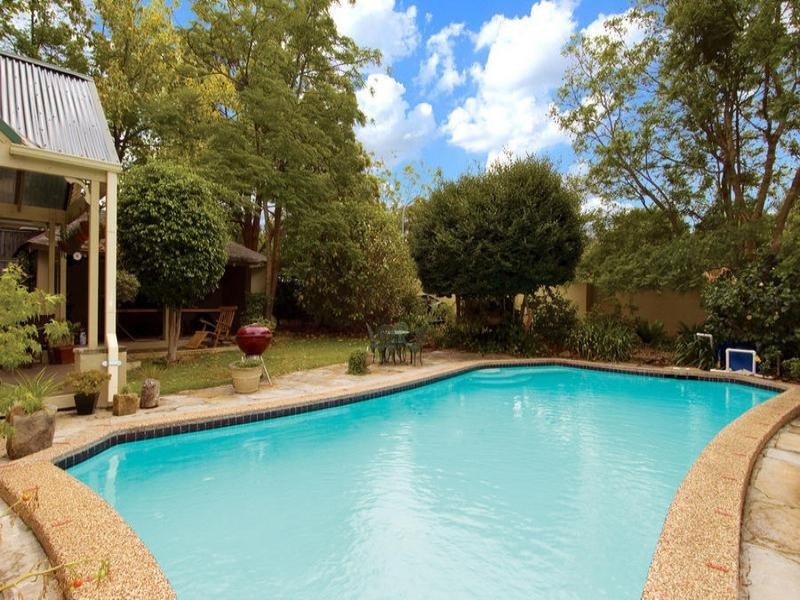 4 Kathleen Avenue, Castle Hill NSW 2154