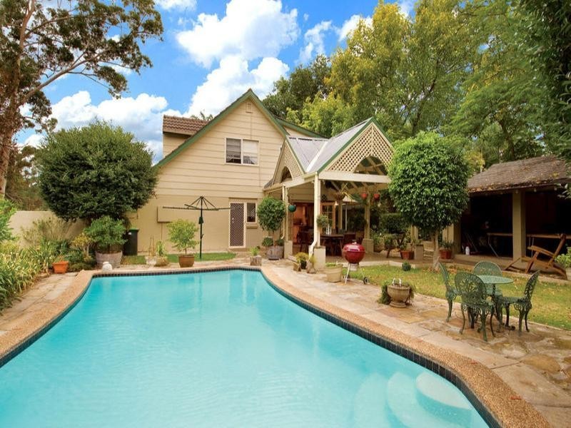 4 Kathleen Avenue, Castle Hill NSW 2154