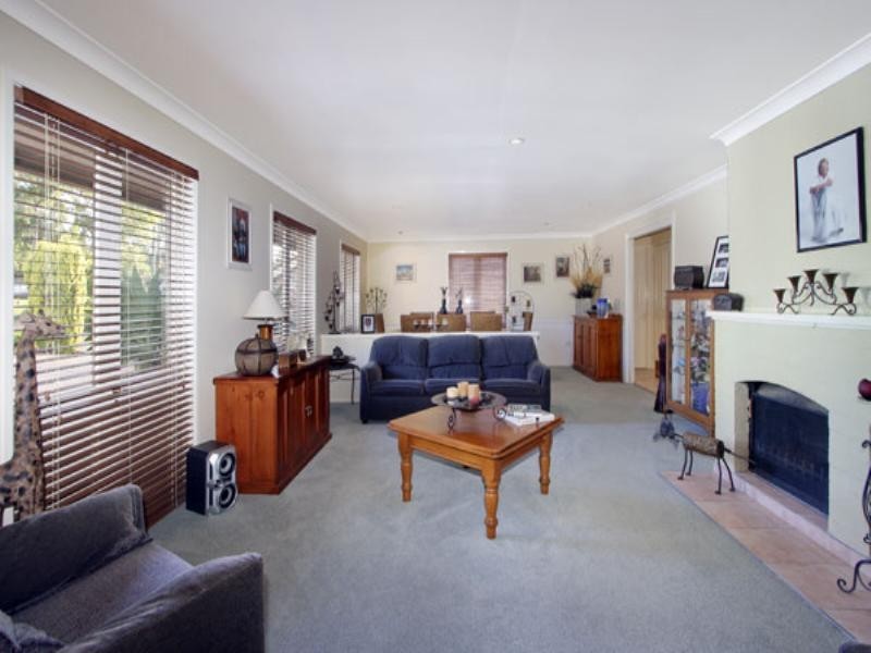 102 Acres Road, Kellyville NSW 2155