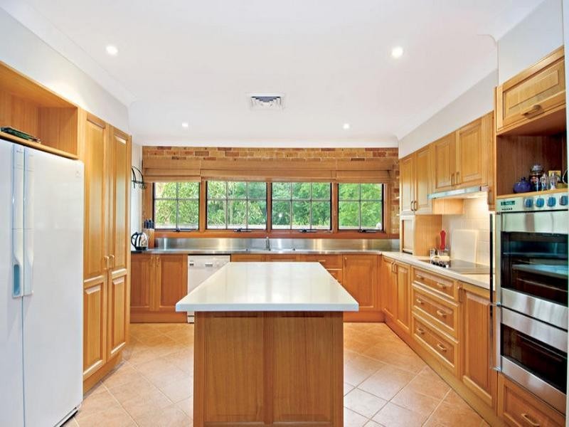 10 Huntingdale Circle, Castle Hill NSW 2154