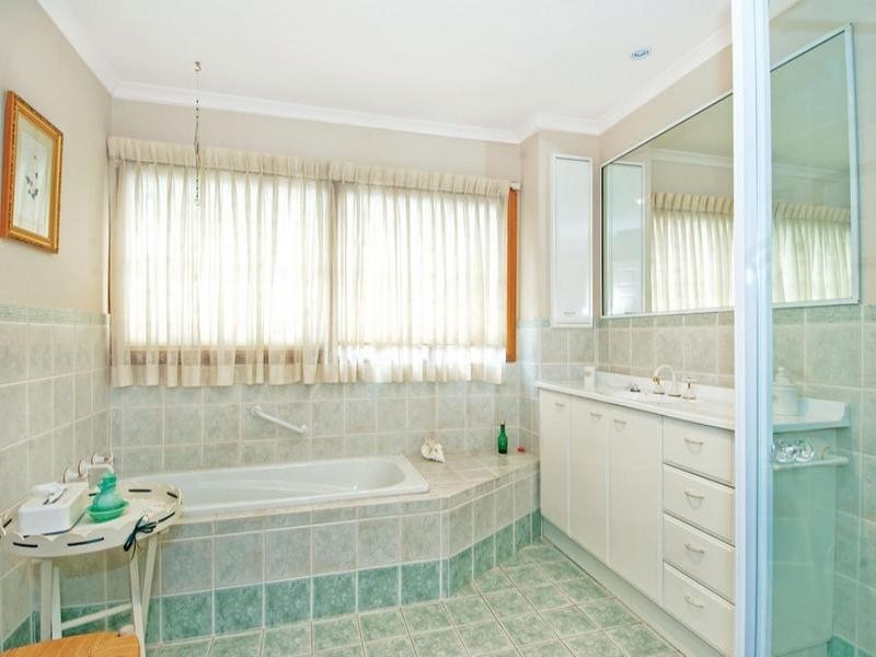 10 Huntingdale Circle, Castle Hill NSW 2154