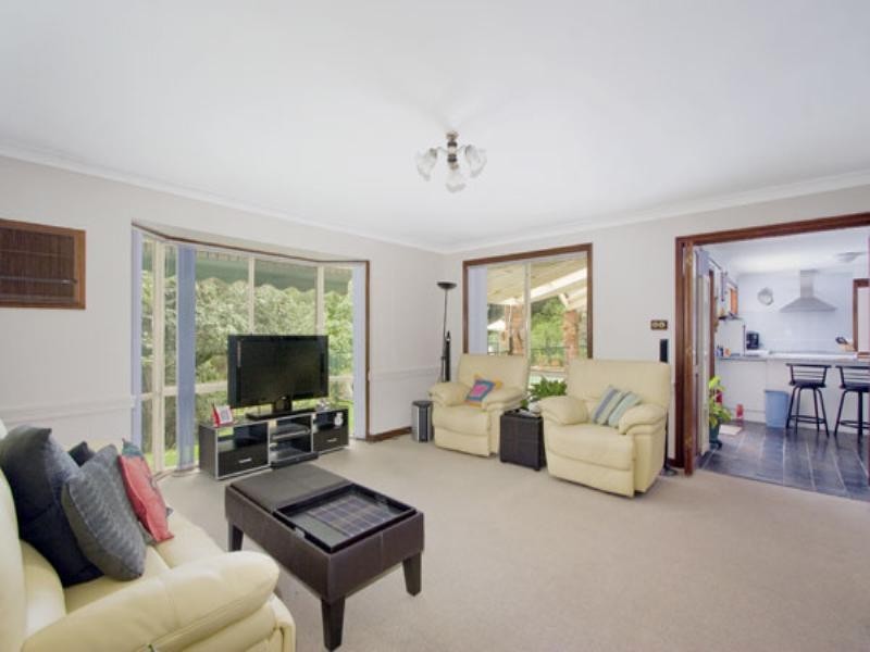 30 Winchcombe Place, Castle Hill NSW 2154