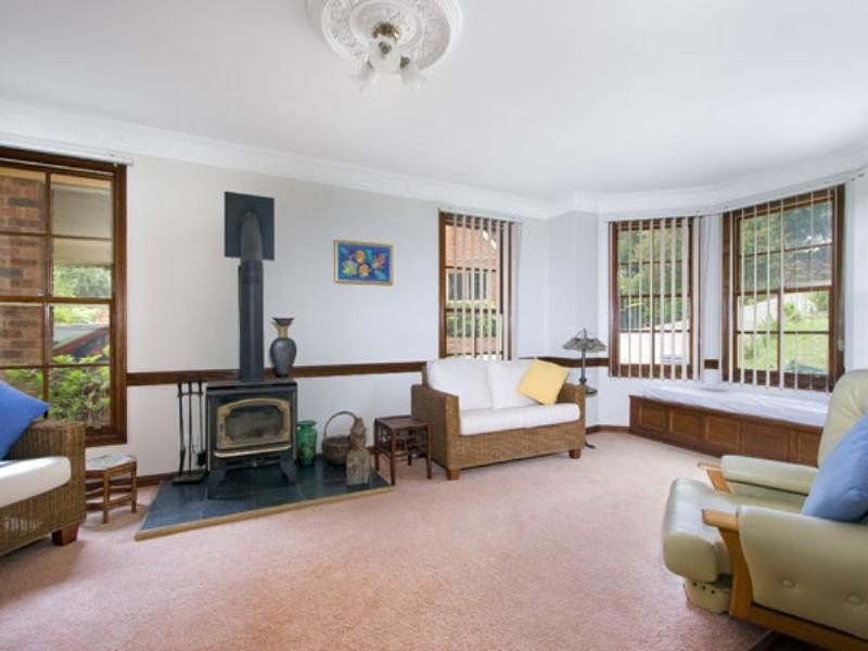 30 Winchcombe Place, Castle Hill NSW 2154