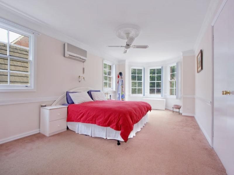 30 Winchcombe Place, Castle Hill NSW 2154