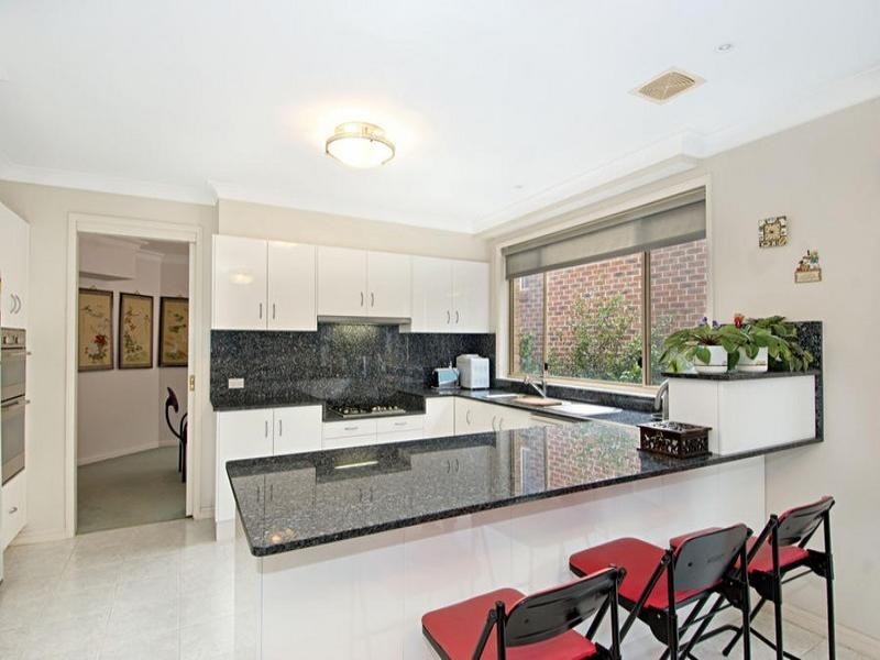 4 Cheryl Place, Castle Hill NSW 2154