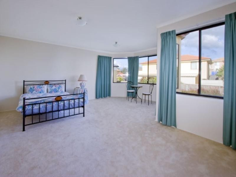 6 Tea Tree Place, Beaumont Hills NSW 2155