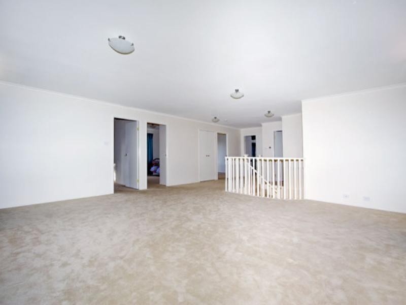 6 Tea Tree Place, Beaumont Hills NSW 2155