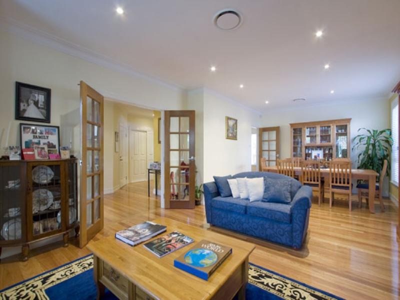 13 Beaumaris Avenue, Castle Hill NSW 2154
