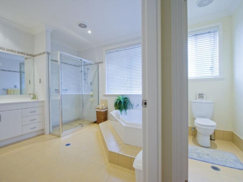 13 Beaumaris Avenue, Castle Hill NSW 2154